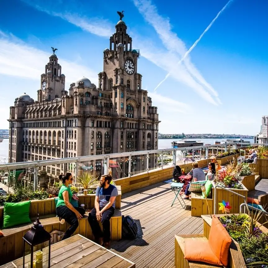 Liverpool hotels with parking